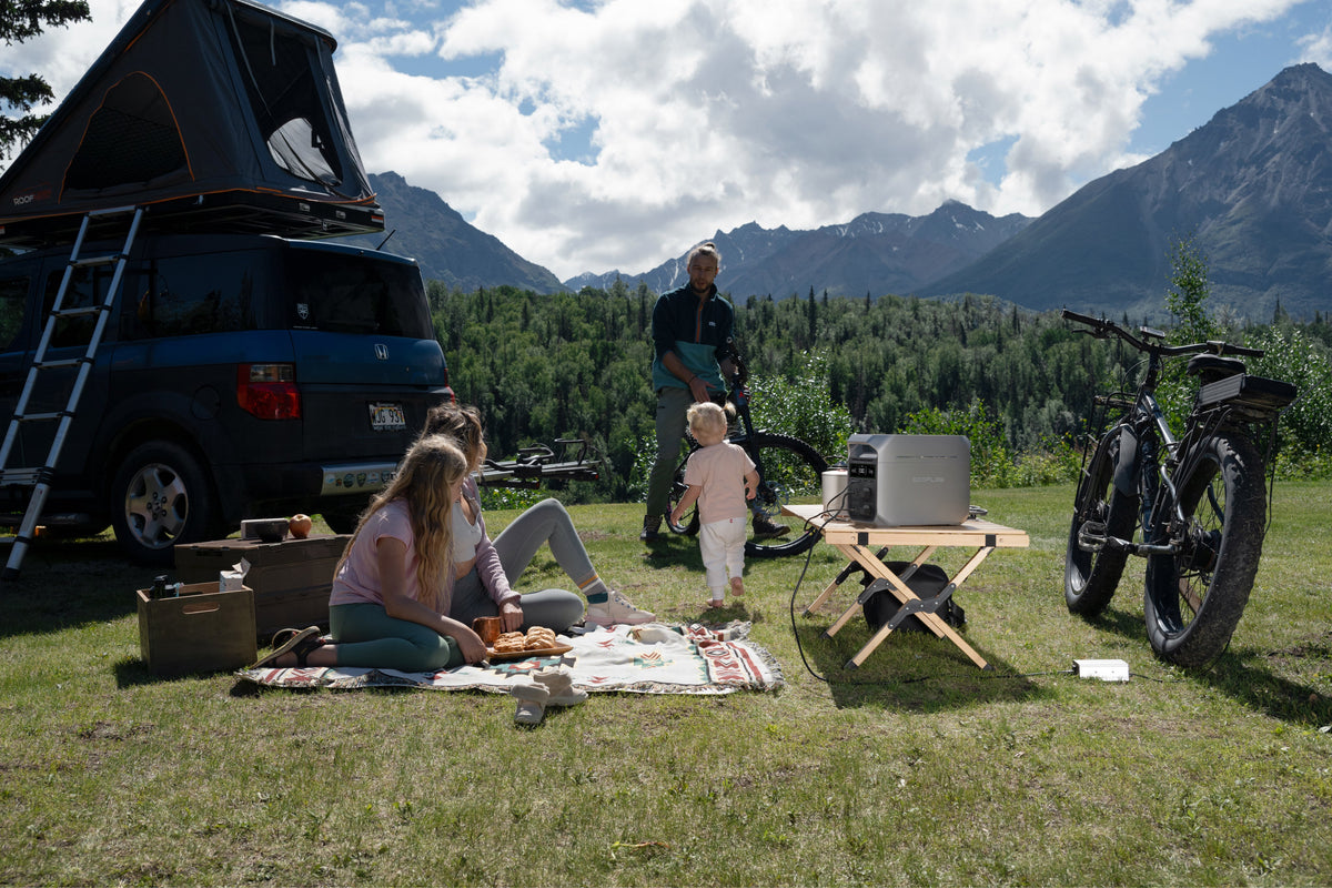 EcoFlow DELTA 3 Plus in a family camping setting