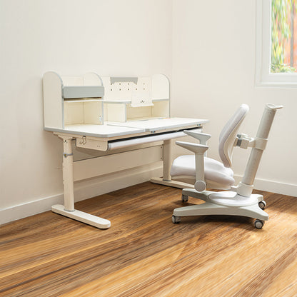 Kids desk and chair set side view
